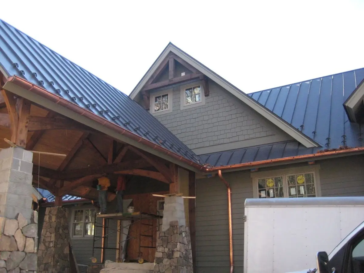Craftsman Roofing team delivering quality roofing work in Delthome